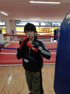 トレーナー　鷺森和希